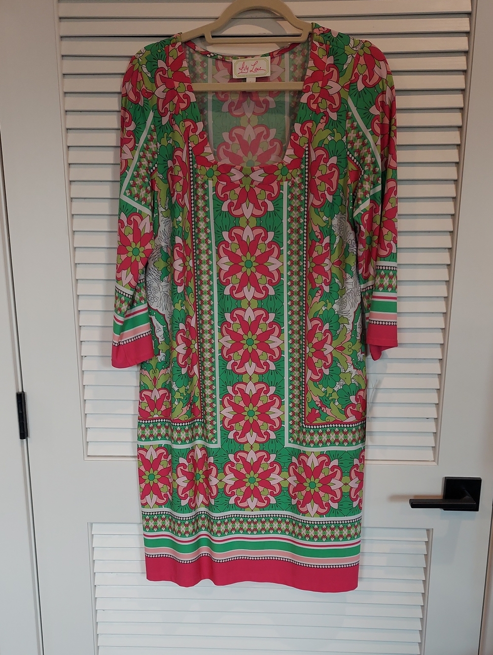 Ivy Lane Pink & Green Floral Long-Sleeve Shift Dress
